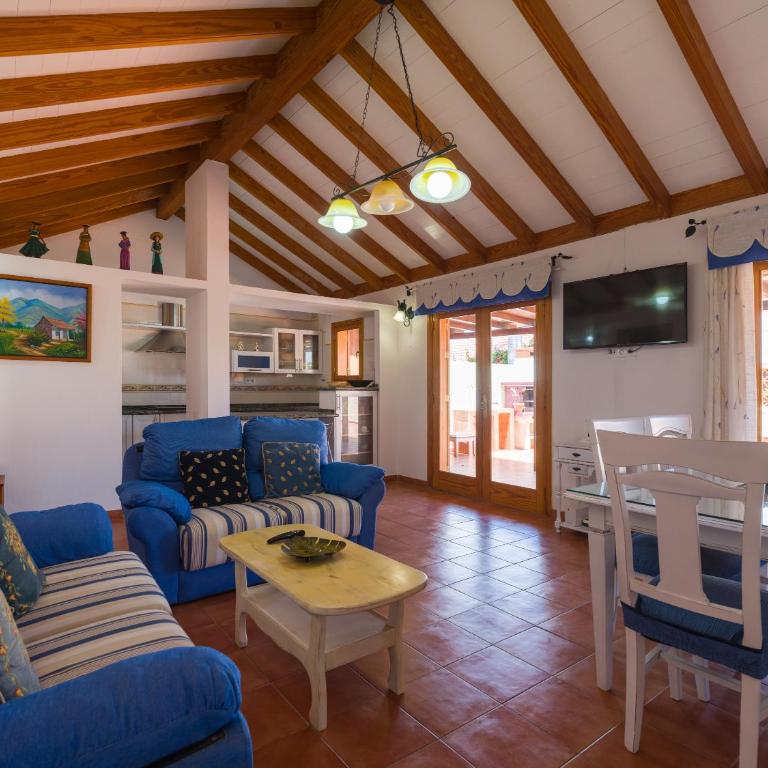 Capitan Aleycar ideal para familias - Four-Bedroom House - 43