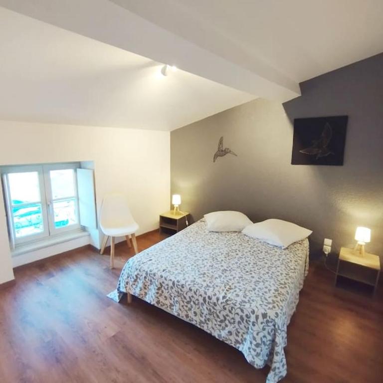 Appartement Chaleureux au pied de la Cité avec Parking - Two-Bedroom Apartment - 11