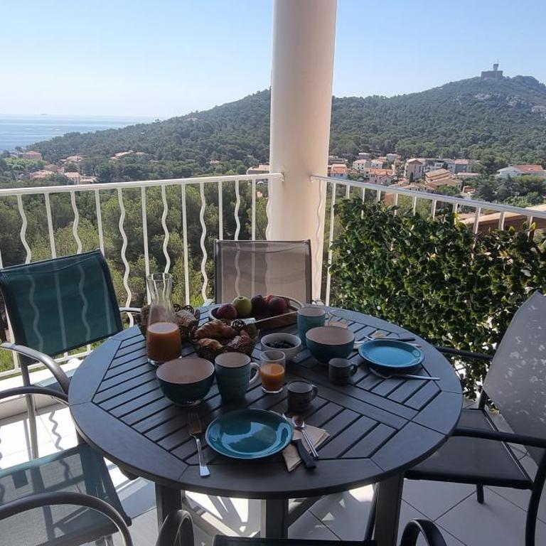 Agay Cap Esterel Le Hameau F2 Clim plein sud dernier etage Magnifique vue mer - Appartement 1 Chambre - 45