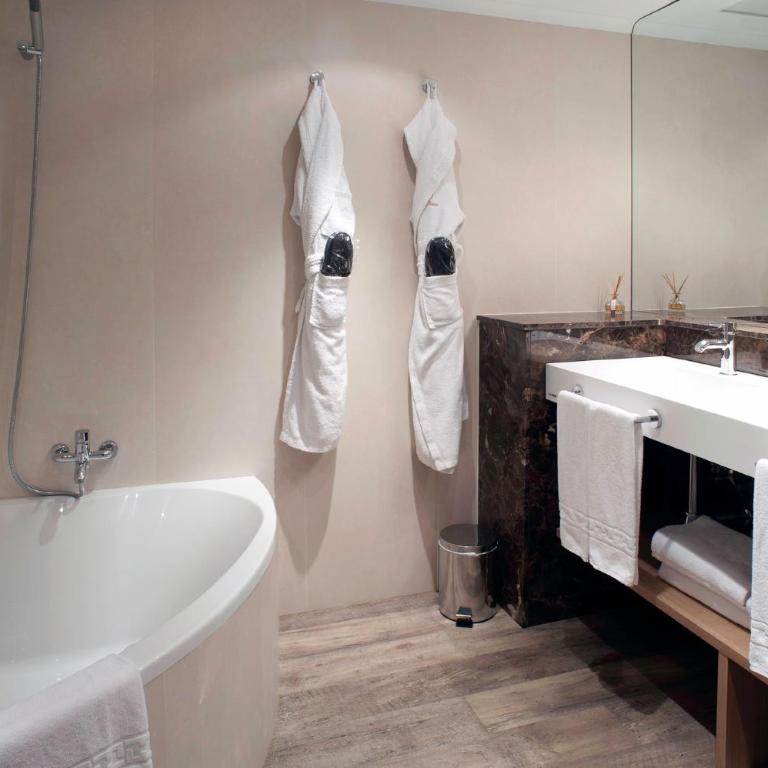 El Avenida Palace - Sagrada Familia Suite - 8