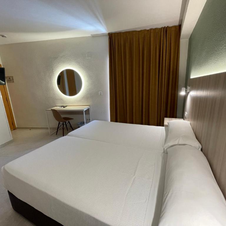 Hotel Marconi - Habitación Doble Económica - 1 o 2 camas - 4