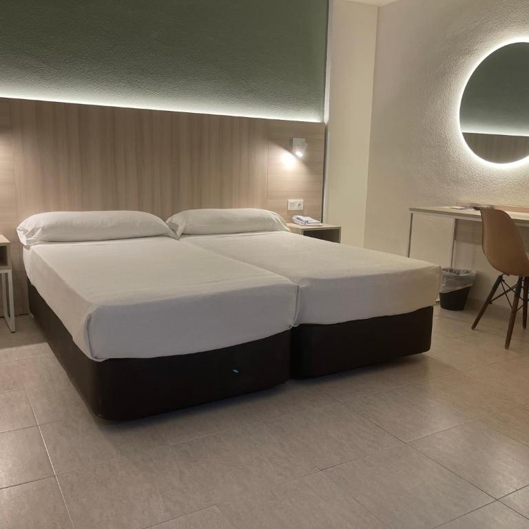 Hotel Marconi - Habitación Doble Económica - 1 o 2 camas - 1