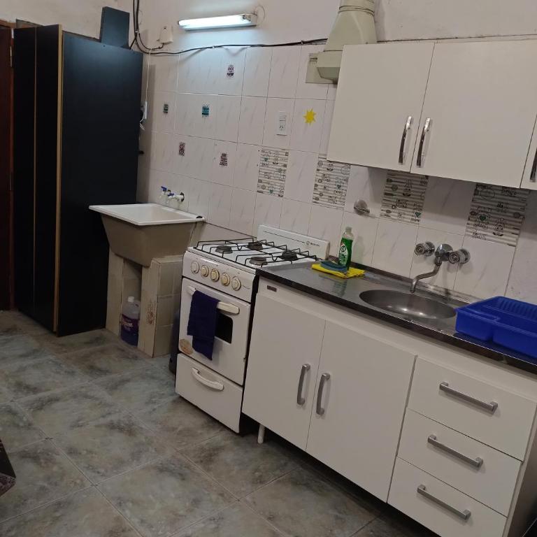 Departamento Zona Centro Ubicado A 1 Cuadra De La Terminal De Ómnibus con Cochera Techada - Apartamento de 1 dormitorio - 5