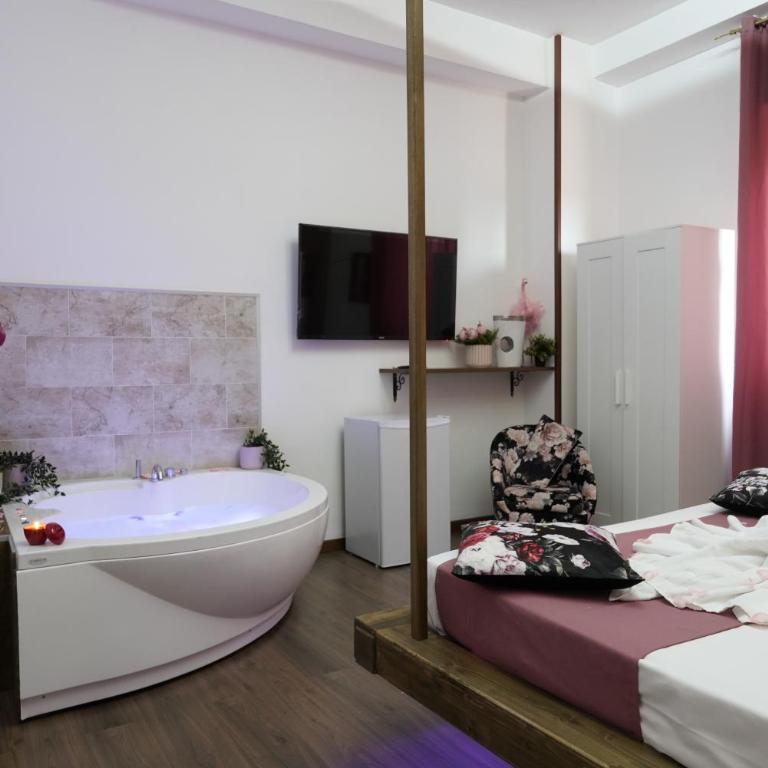 Airport suite - Deluxe Suite with Spa Bath - 21