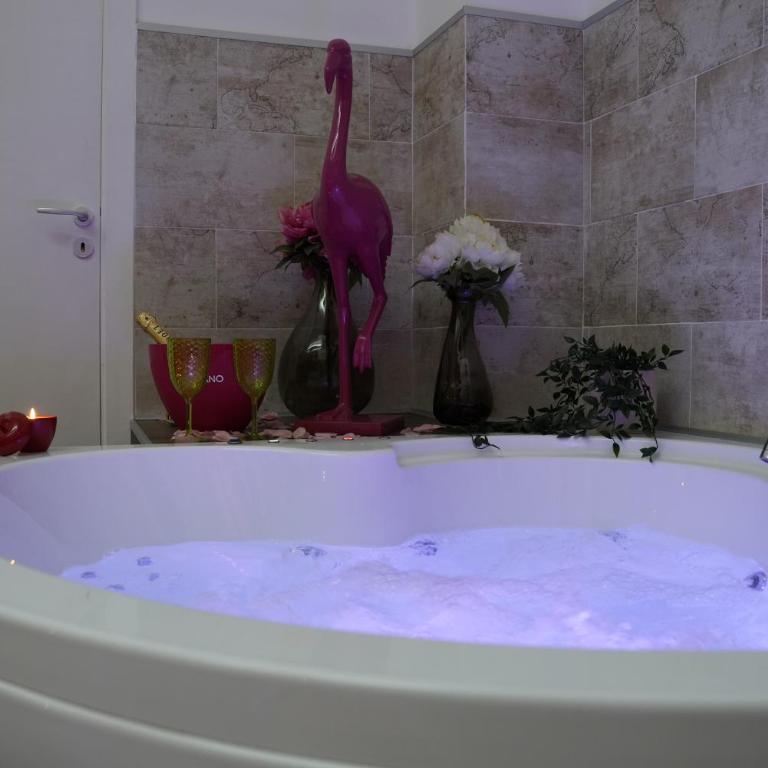 Airport suite - Deluxe Suite with Spa Bath - 30