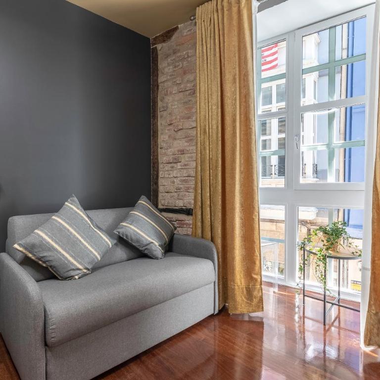 Victorooms - Triple Room with Exterior View - 2