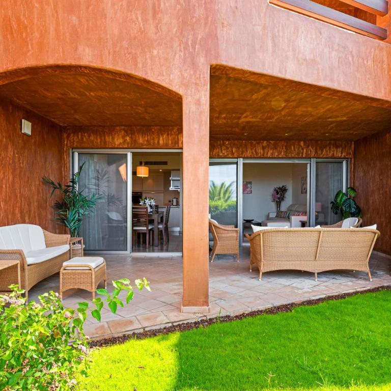 Alzaro 03 SEA and RASCA - Two-Bedroom Apartment - 4