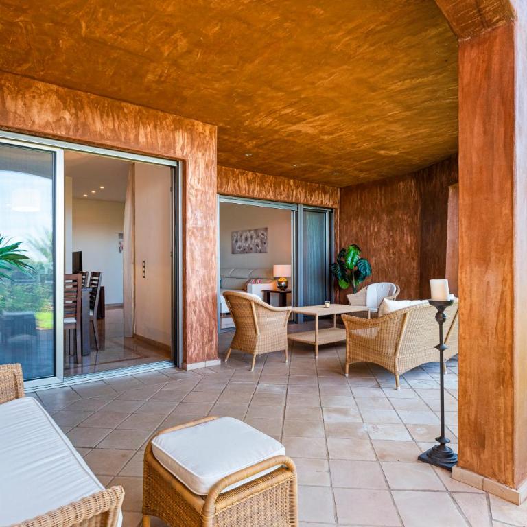 Alzaro 03 SEA and RASCA - Two-Bedroom Apartment - 3