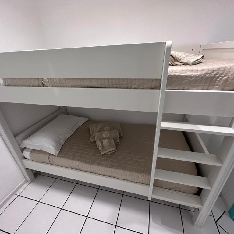 Avalon Holidays - Appartamento con 3 Camere da Letto - 43