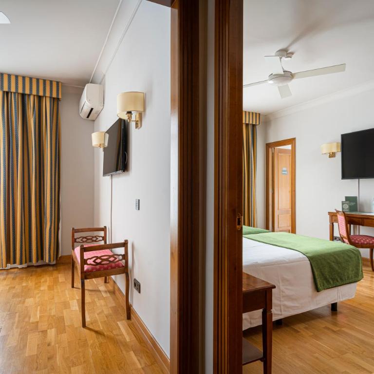 Hotel Hernán Cortés - Suite Familiar Superior (2 adultos + 2 niños) - 4