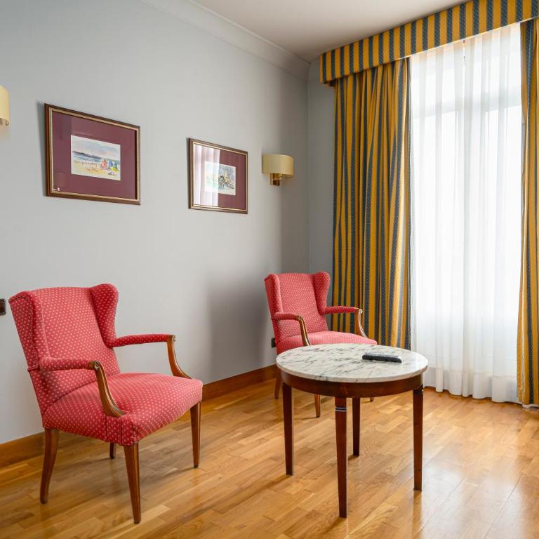 Hotel Hernán Cortés - Suite - 10