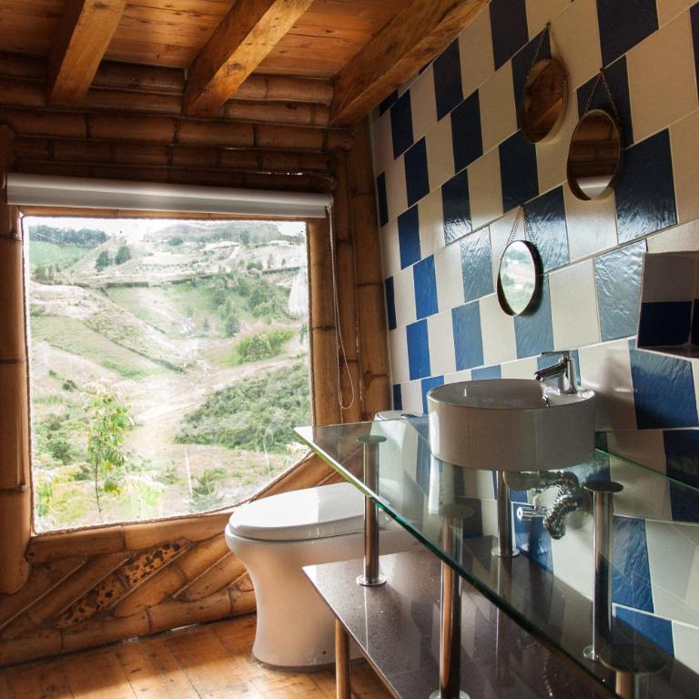 Hotel PIA Colombia - Suite with Mountain View - 6