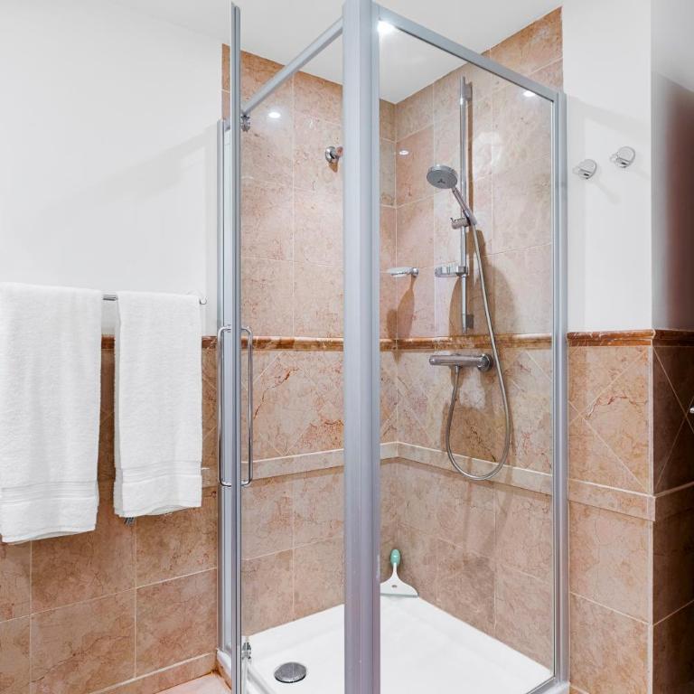 Alzaro 03 SEA and RASCA - Two-Bedroom Apartment - 26