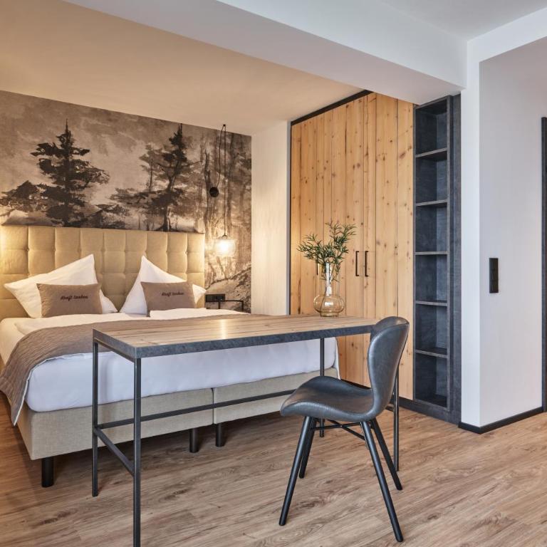 Alpendorf Hotel Stern - Großes Doppelzimmer - 6