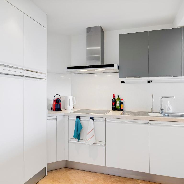 Alzaro 03 SEA and RASCA - Two-Bedroom Apartment - 14