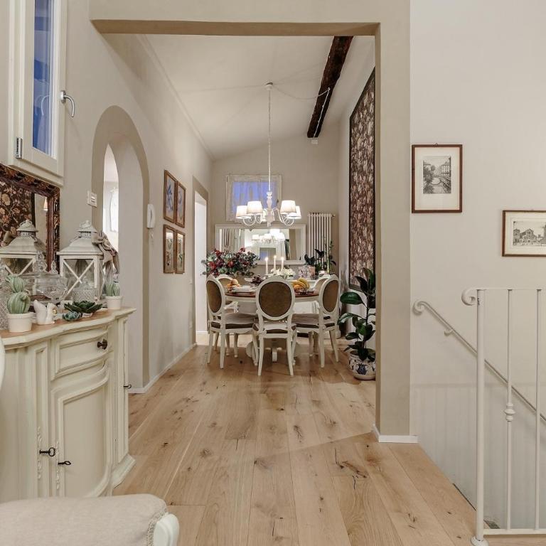 CASA UCCELLINI with a Romantic Terrace - Two-Bedroom Apartment - 50