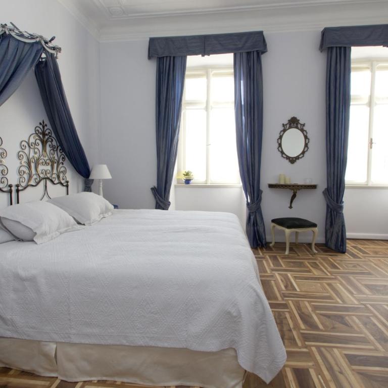 Piazza Venezia Le Camere - Deluxe King Room with Sea View - 4