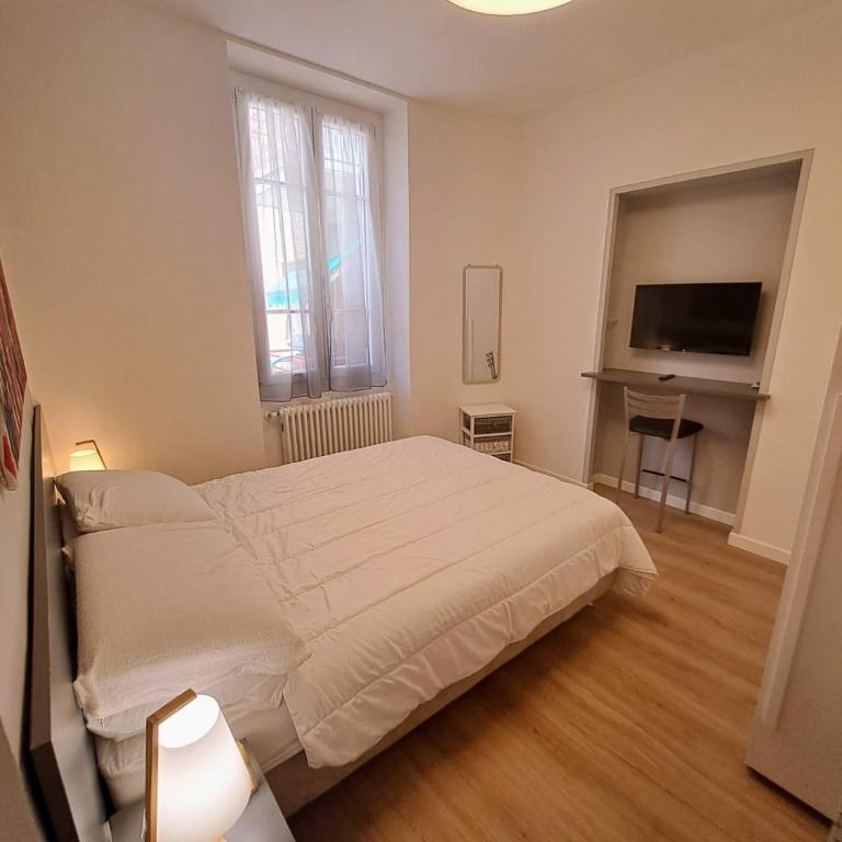 Casa Vanda - Two-Bedroom Apartment - 12