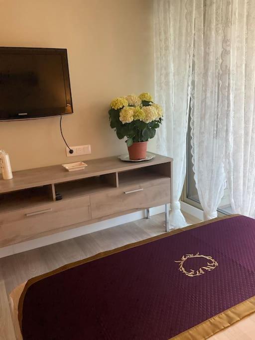 Luxury One bedroom with garden - Apartamento de 1 dormitorio - 9