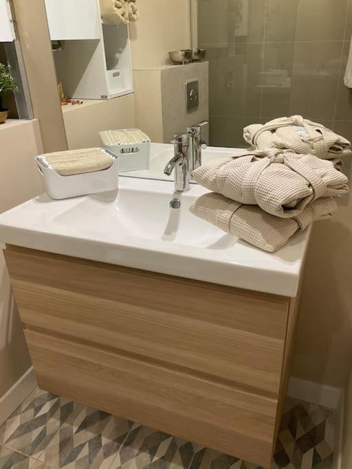 Luxury One bedroom with garden - Apartamento de 1 dormitorio - 14