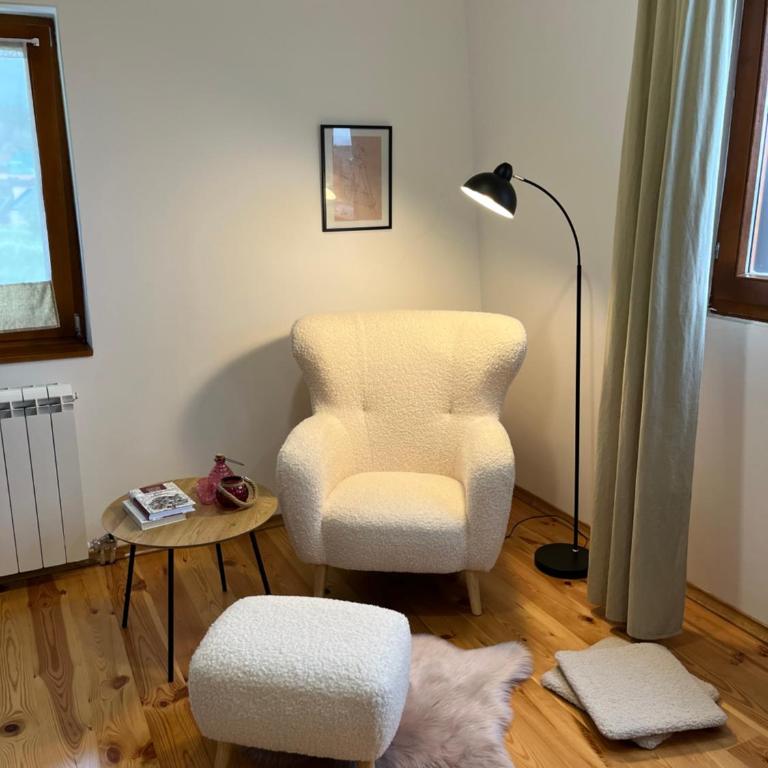 Divine House - Three-Bedroom Villa - 11