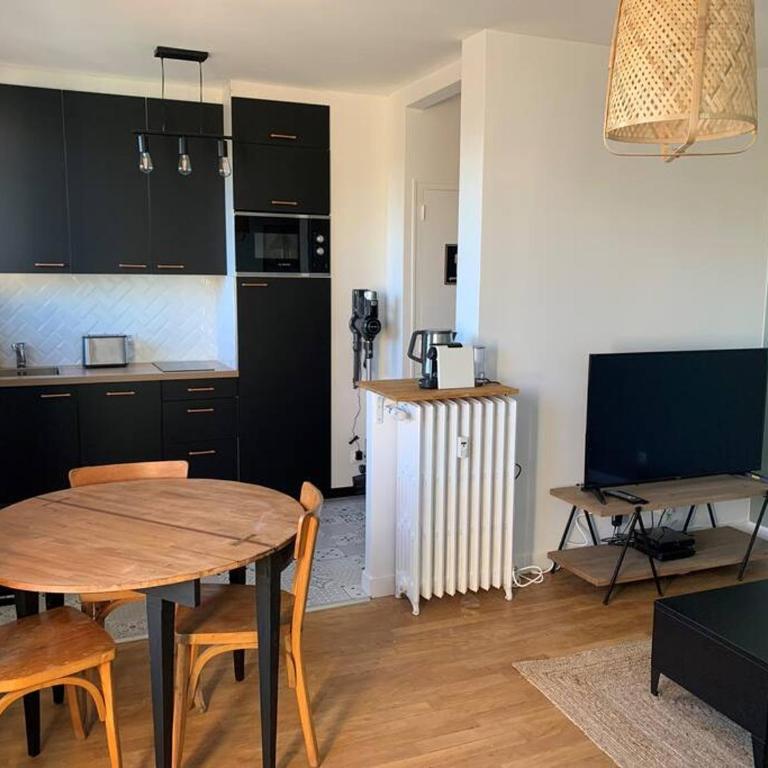 Le Chinchauvaud - Spacieux T2 - Coup de foudre garanti en face de la gare des Bénédictins - Appartement 1 Chambre - 3