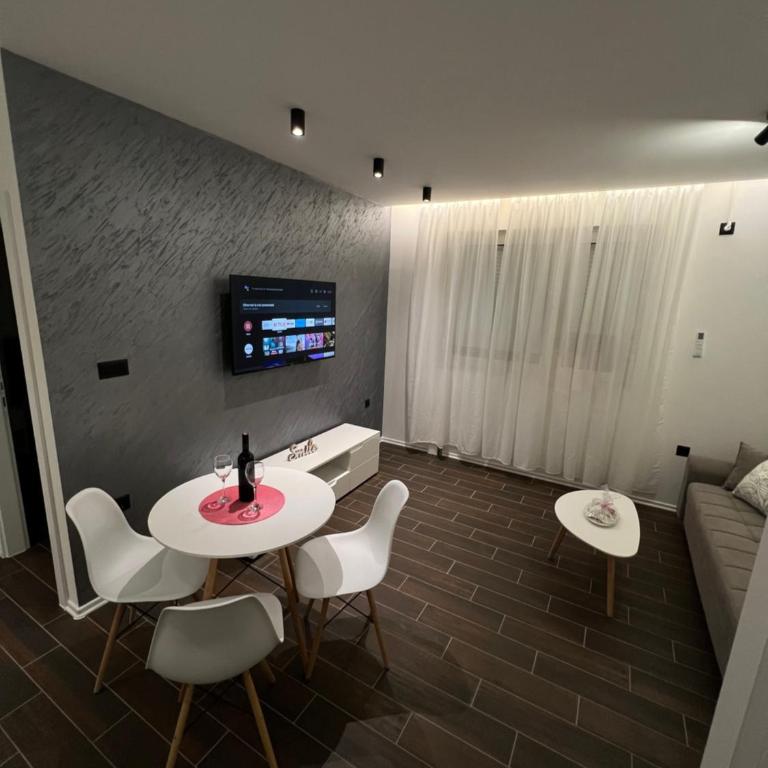 Villa Symphony - One-Bedroom Apartment - 25