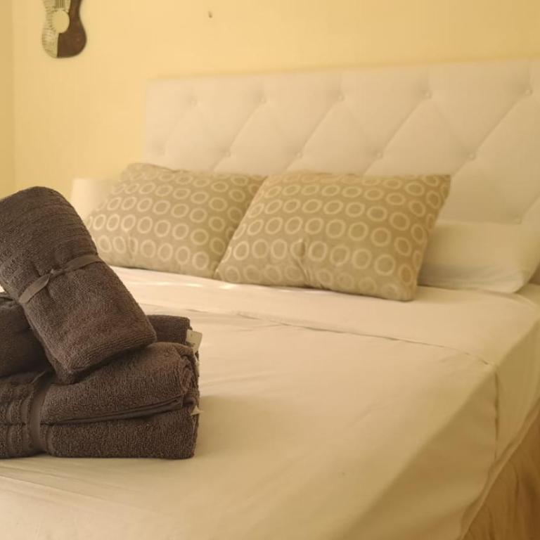Jardines de Banús Apartments - Three-Bedroom Apartment - 8