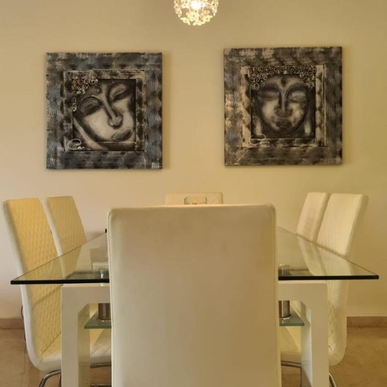 Jardines de Banús Apartments - Three-Bedroom Apartment - 4
