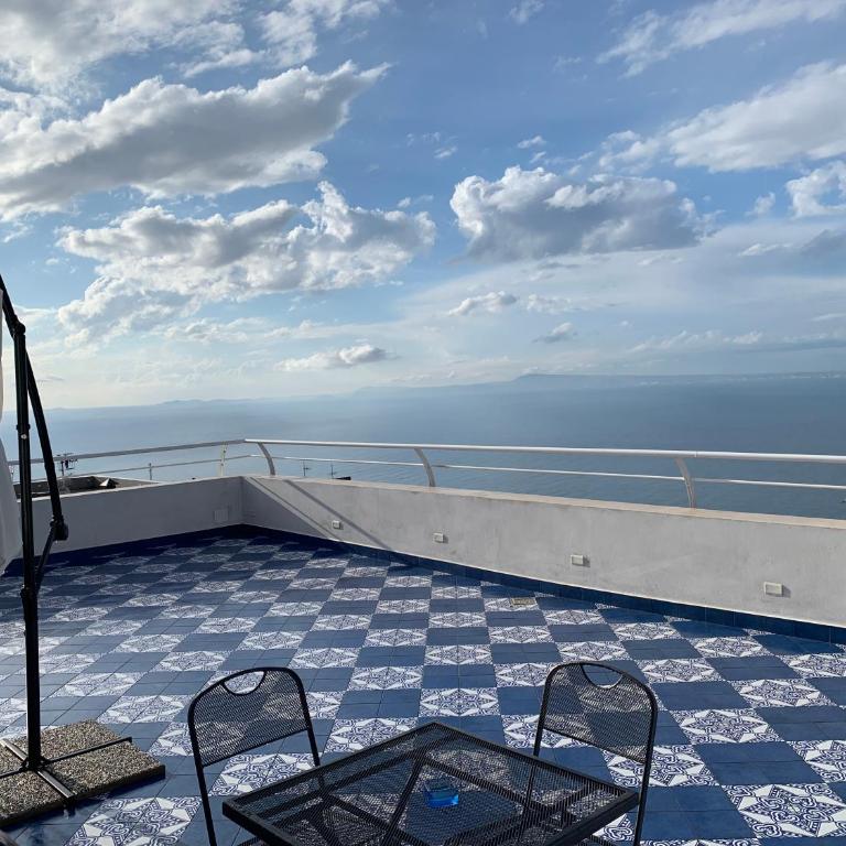 BLUE 51 - Standard Apartment - 15