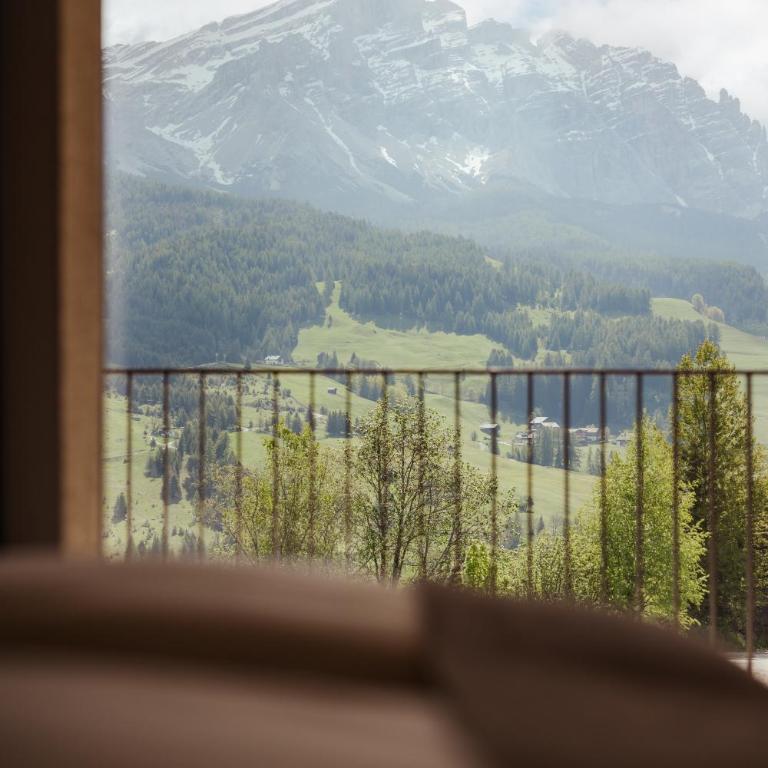 Hotel Lech Da Sompunt - Deluxe Doppel-/Zweibettzimmer mit Bergblick - 5