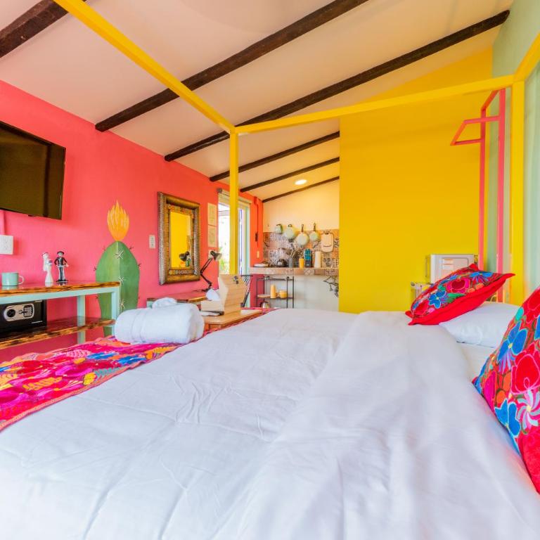 Casa Colibrí Malecón - Estudio con terraza - 1