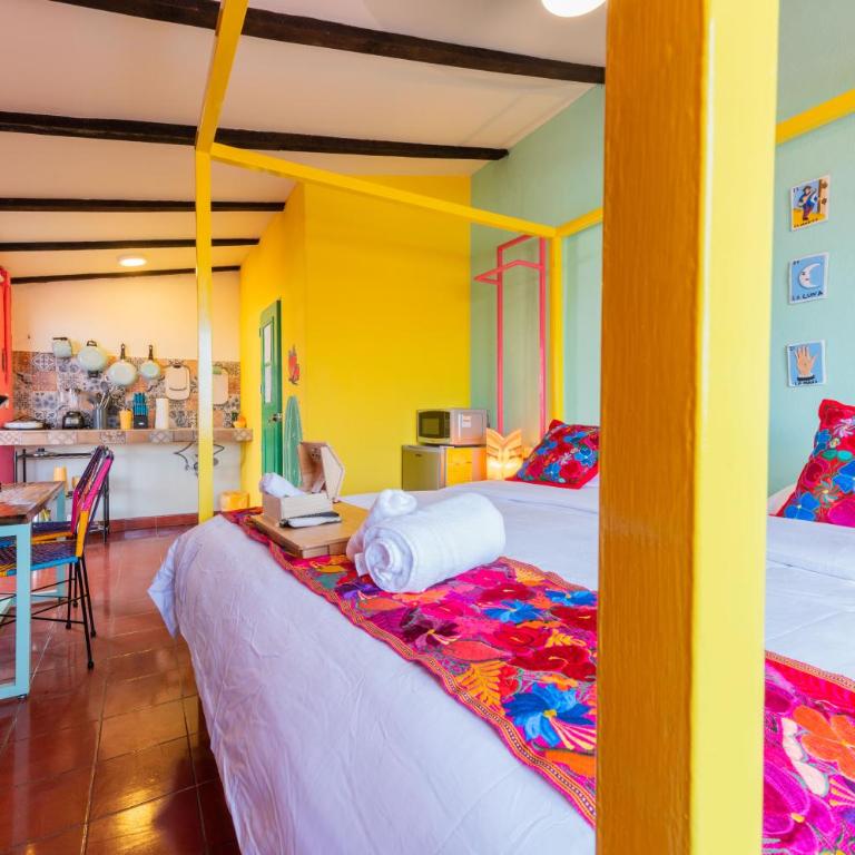 Casa Colibrí Malecón - Estudio con terraza - 2