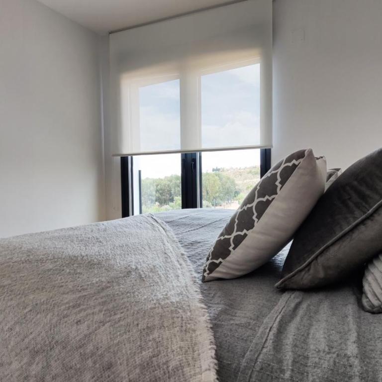 ALLONBAY sea front luxury penthouse - Three-Bedroom Apartment - 28