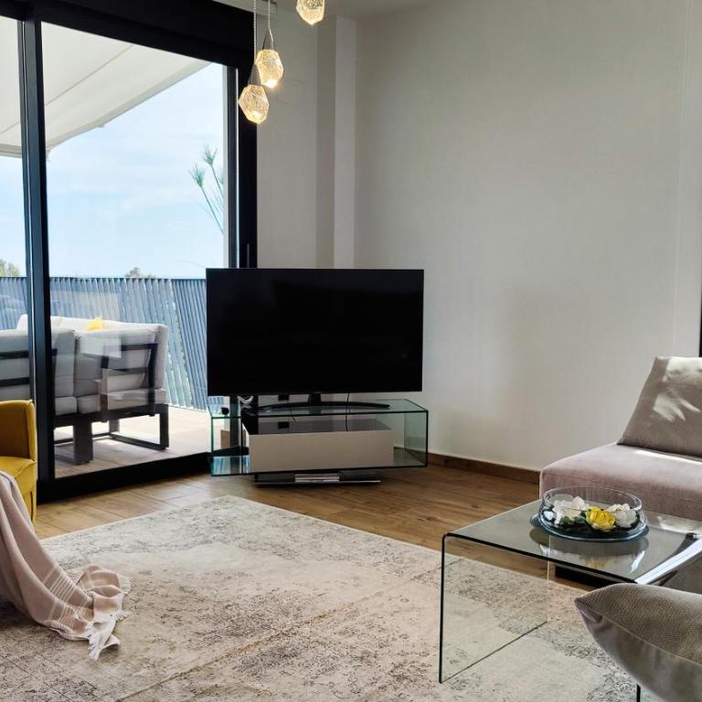 ALLONBAY sea front luxury penthouse - Three-Bedroom Apartment - 20
