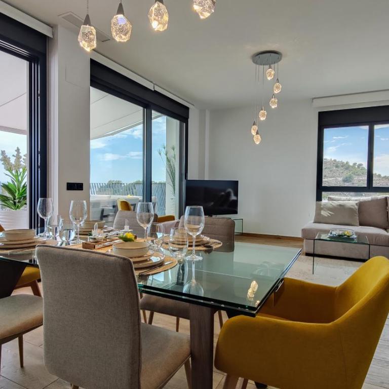 ALLONBAY sea front luxury penthouse - Three-Bedroom Apartment - 3