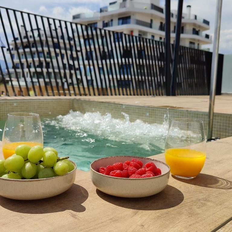 ALLONBAY sea front luxury penthouse - Three-Bedroom Apartment - 5