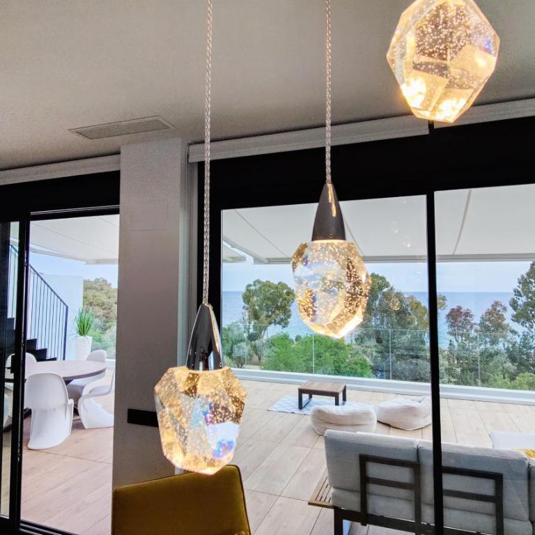 ALLONBAY sea front luxury penthouse - Three-Bedroom Apartment - 17
