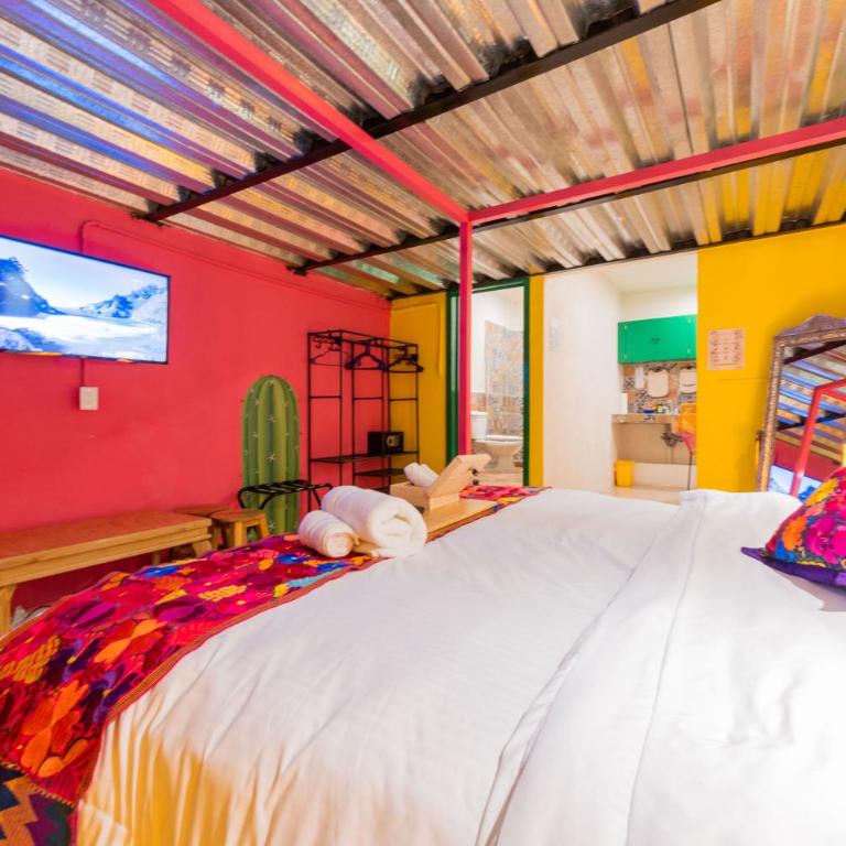 Casa Colibrí Malecón - Estudio con cama extragrande y sofá cama - 1