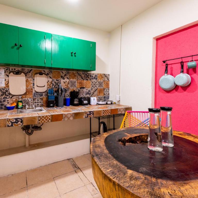 Casa Colibrí Malecón - Estudio con cama extragrande y sofá cama - 9