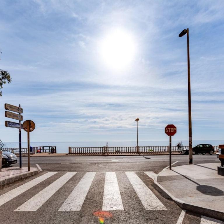 Nice Apartment With Terrace on the Los Locos Beach - Apartment with Sea View - 24