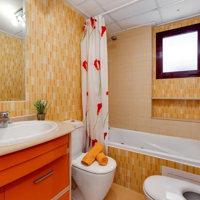 Nice Apartment With Terrace on the Los Locos Beach - Apartment with Sea View - 14