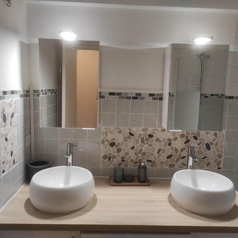 T4 3 chambres 4 étoiles clim avec garage ideal groupe tourisme et croisières proche Port Euromed Terrasses du port - Appartement 3 Chambres - 16