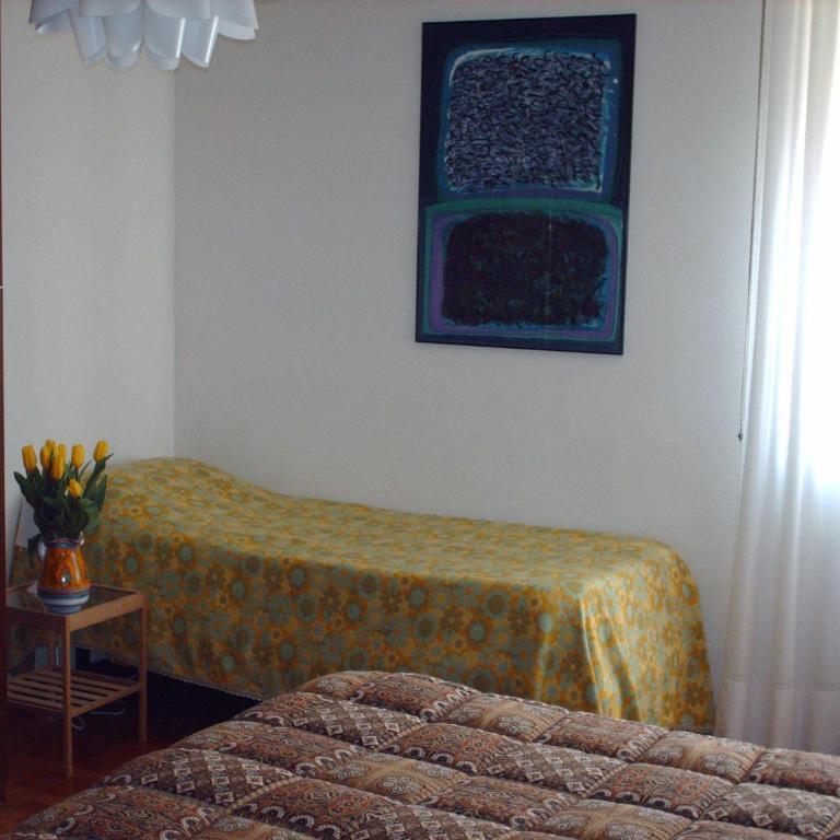 Guest House Cuore del Friuli - Camera Tripla con Bagno Privato Esterno - 11