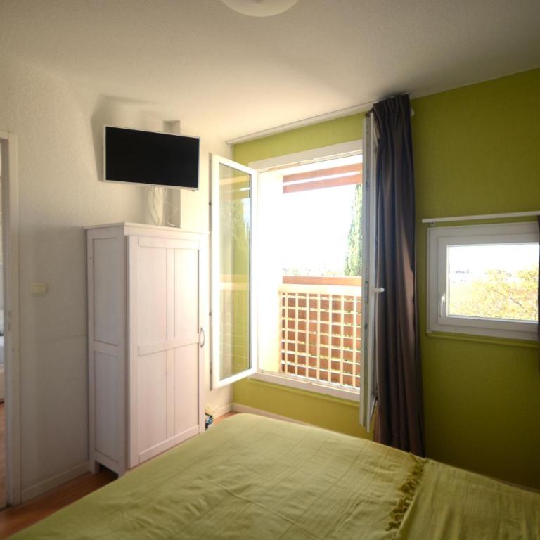 Appartement plage piscine et tennis inclus - One-Bedroom Apartment - 5