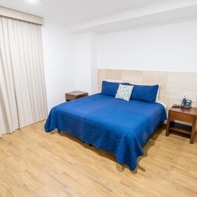 Hotel Pacific Blue Mazatlan - Standard Queen Room - 2