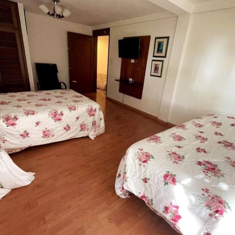 Lujosa Casa Guayllabamba - Gym Jacuzzi Piscina - Casa de 6 dormitorios - 32