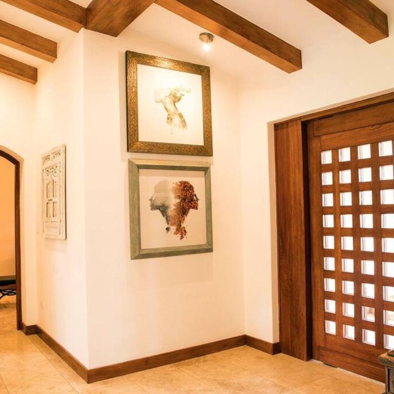 Lujosa Casa Guayllabamba - Gym Jacuzzi Piscina - Casa de 6 dormitorios - 7