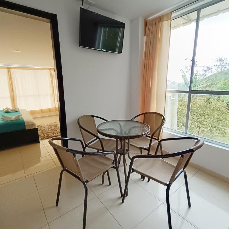 HOTEL PANORAMA SOL - Habitación Familiar con vistas a la montaña - 2