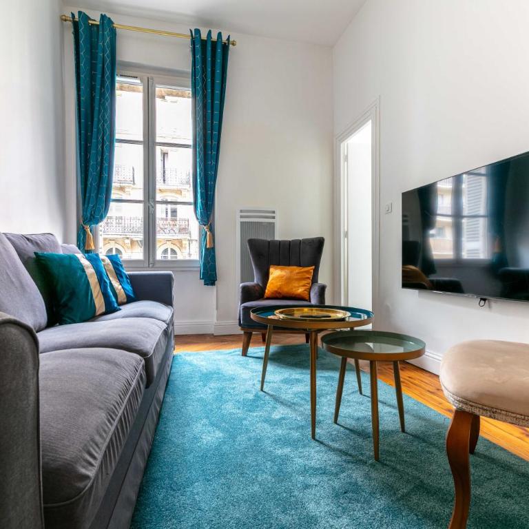 Madeleine's - Family & Group Apartments in Bordeaux's Historic Centre - Deluxe Apartment - 13